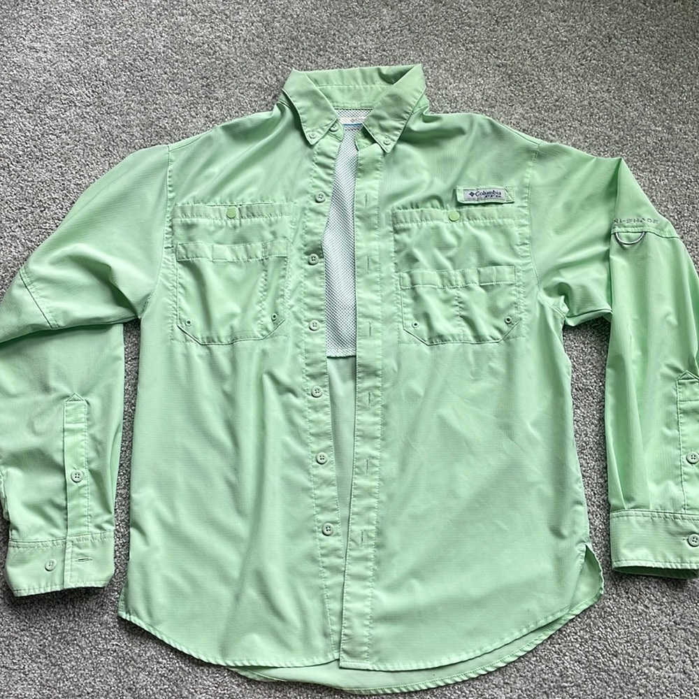 Columbia PFG women’s long sleeve XS seafoam green